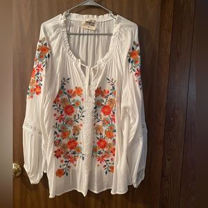 Savannah Jane Floral Embroidered Boho Top • 3x